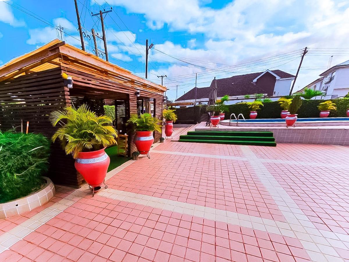 Ibranad Apartments Accra Exteriér fotografie